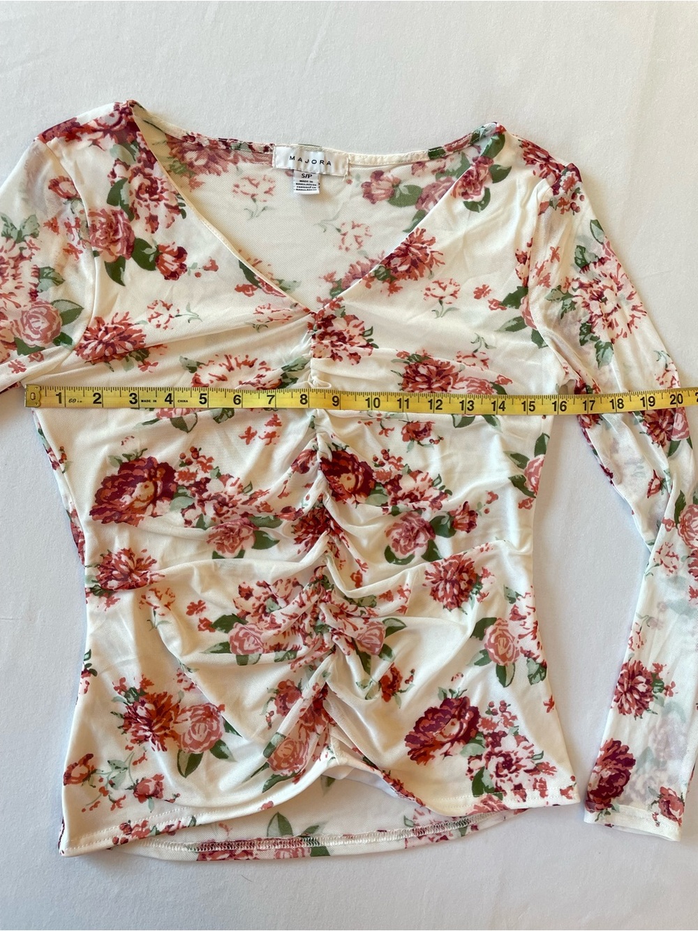 Rose Patterned Ruched Mesh Top - Picture 5 of 8